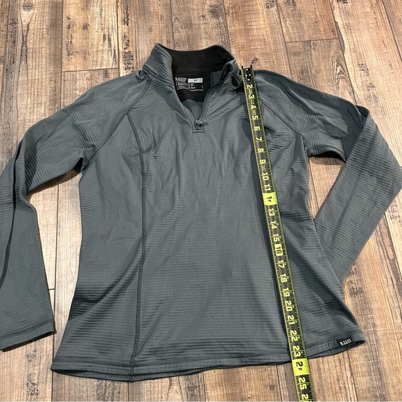511 Tactical Men's Medium Grey 1/4 Zip Stretch Mock Neck Pullover Fleece - Picture 6 of 7